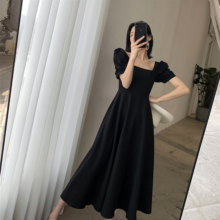 Square neck puff sleeve dress